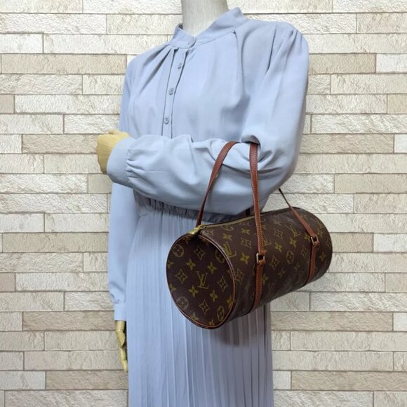 LOUIS VUITTON Handbag M51366 Monogram canvas Monogram Papillon 26 used - Picture 2 of 9